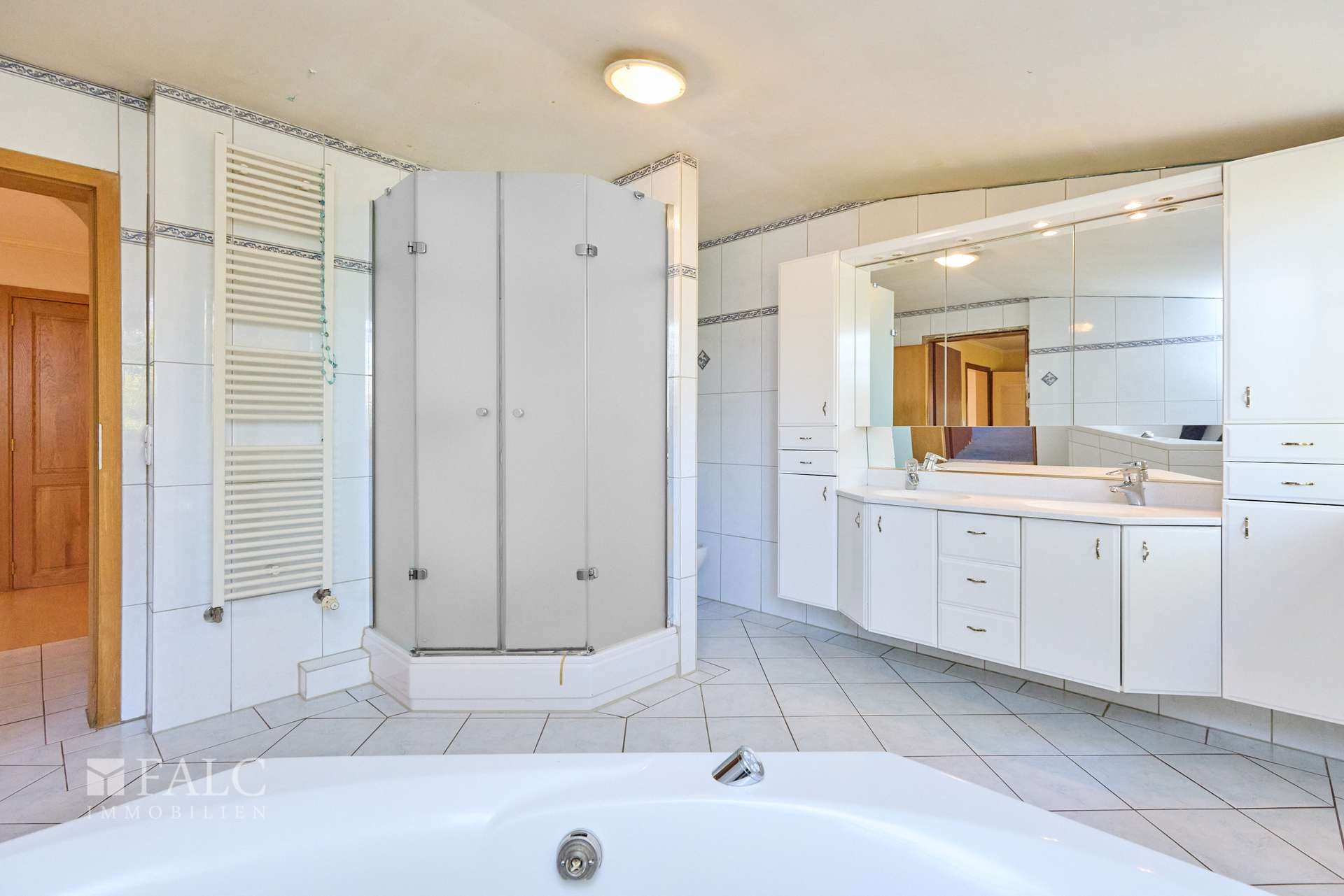 Familienbad mit Dusche